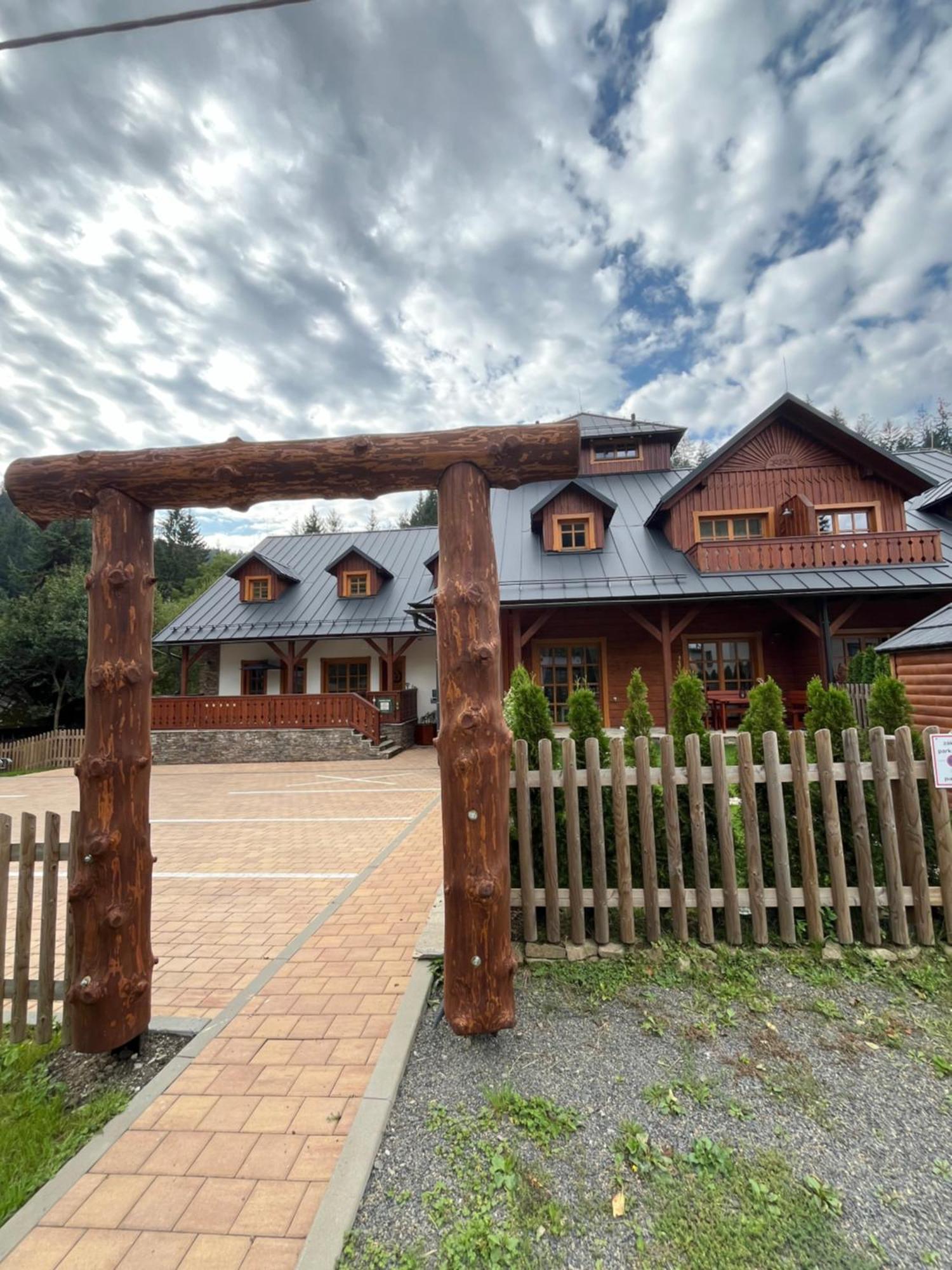 Apartmany La Siska Vsetín Zewnętrze zdjęcie