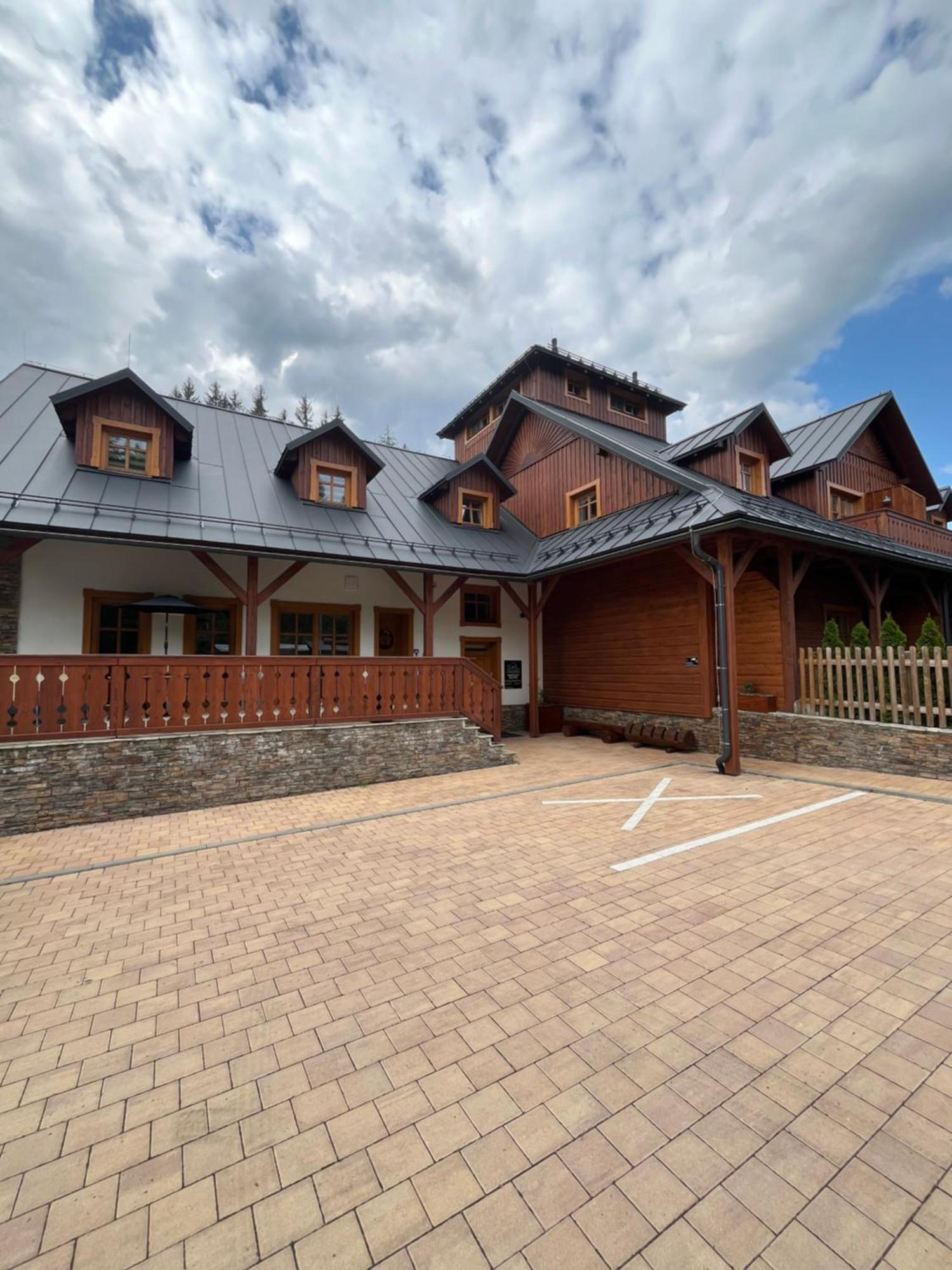 Apartmany La Siska Vsetín Zewnętrze zdjęcie